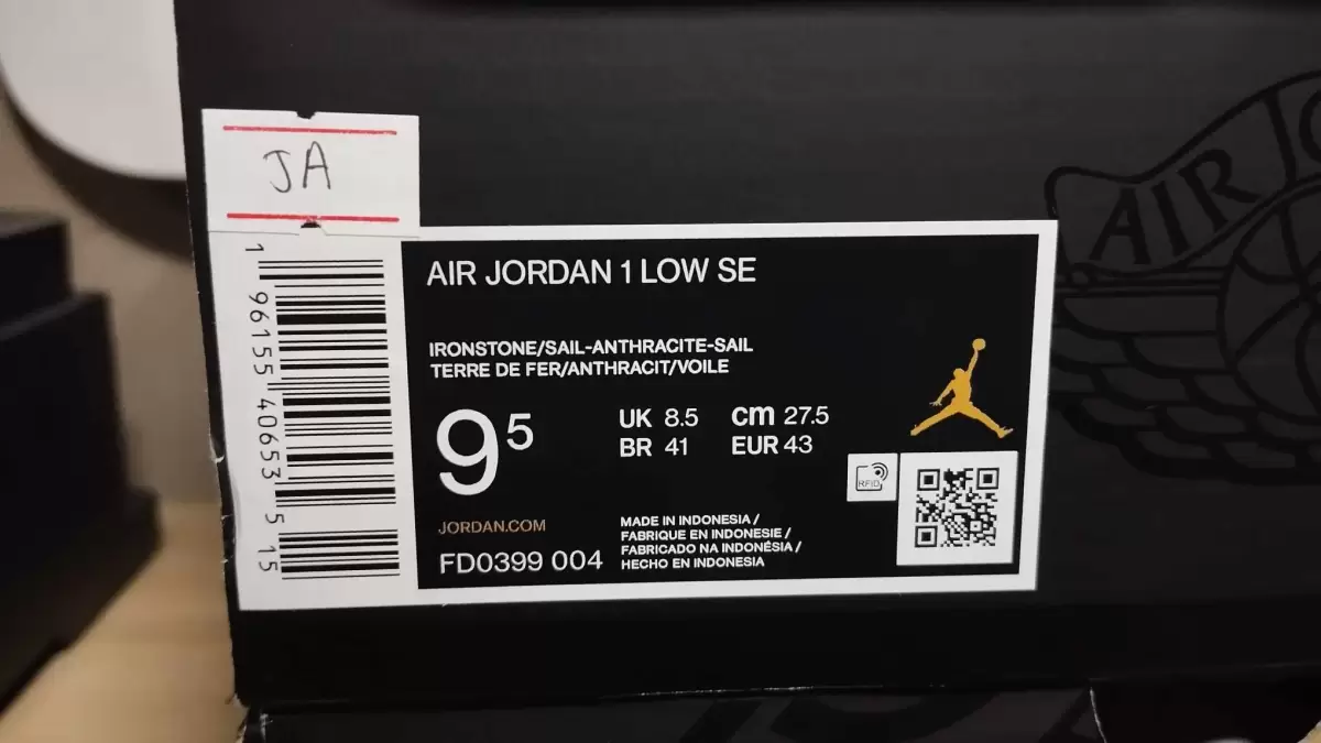 17130 - Jordan 1 Low SNKRS Day Korea Magpie (2023) (TM) | Item Details ...