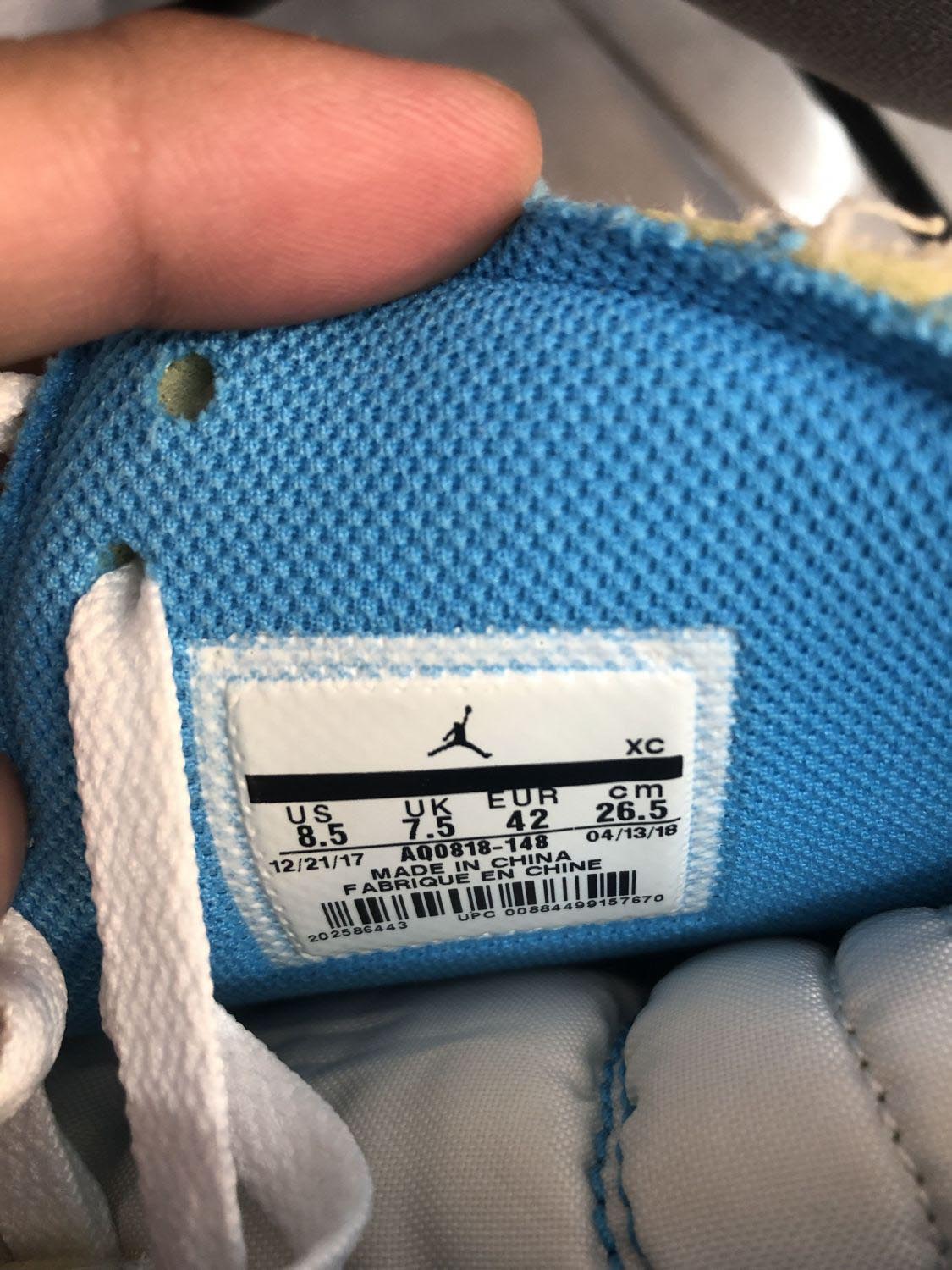 Off white store unc size tag